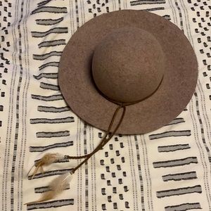 AEO floppy 100% wool hat